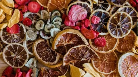 تصویر 4 از میوه خشک مخلوط وارداتی با انواع مختلف میوه های تازه و طعم عالی